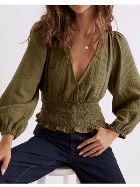 Madewell Lightspun Julianne Smocked-Waist Top